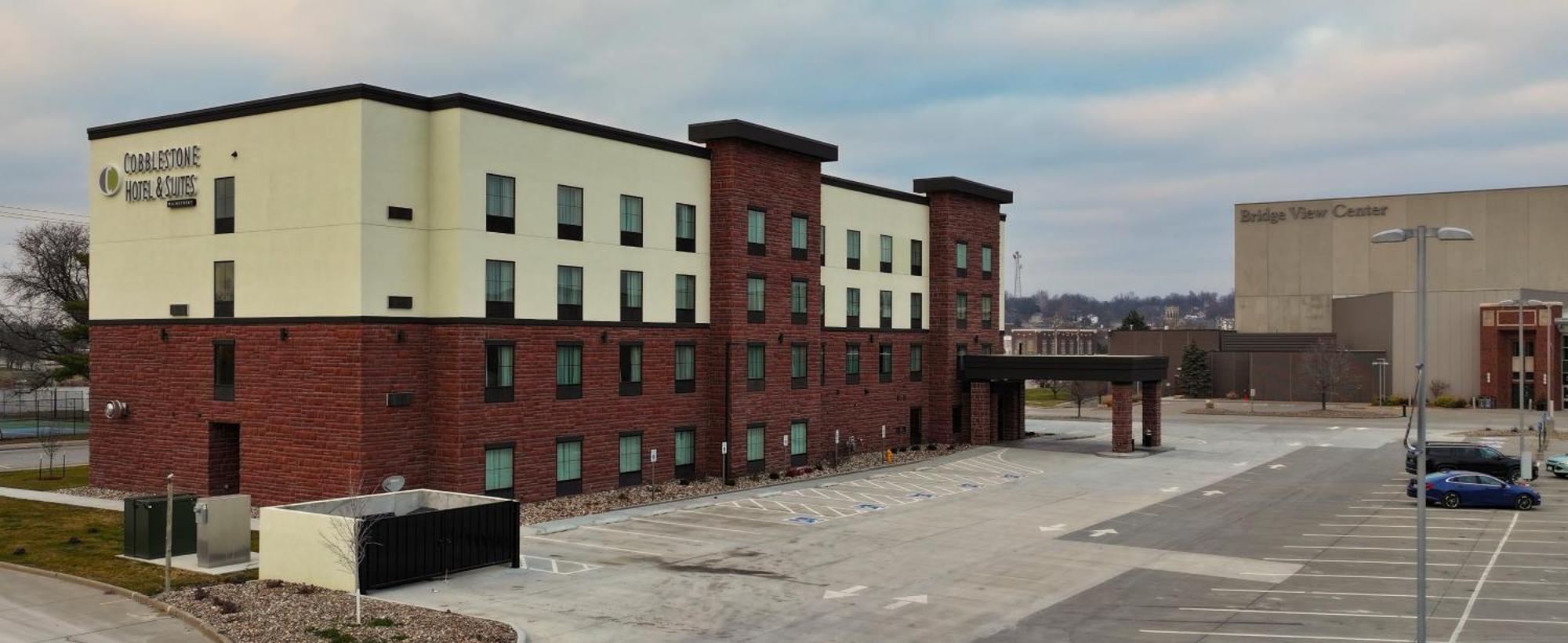 Cobblestone Hotel & Suites - Ottumwa Exterior foto